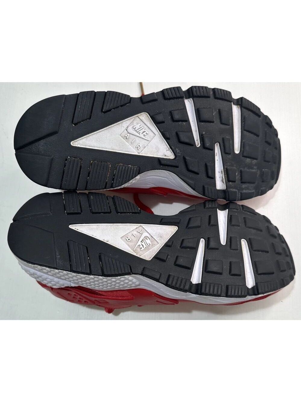 Nike Air Huarache Run University Red Athletic Shoes Men's Size 9 No Insoles - Picture 11 of 11
